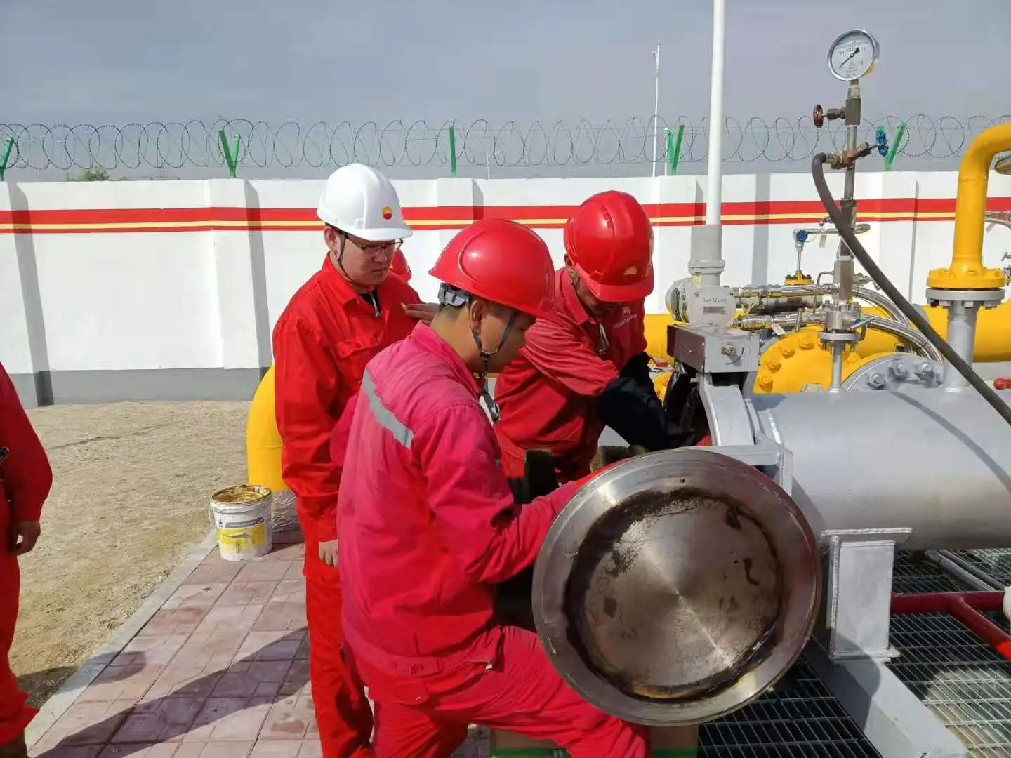 Quick Opening Closure 2 2